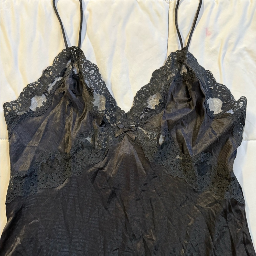 Vtg Val Mode Black Sheer Peek-a-Boo Lace Full Length Peignoir Nightgown M 1980s